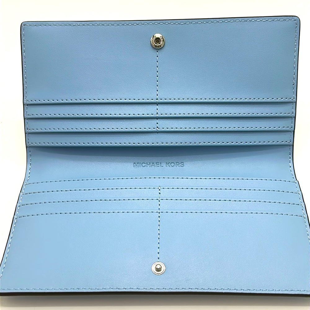 MICHAEL KORS
Carson Large Signature Logo Wallet LIGHT SKY - Picture 7 of 10